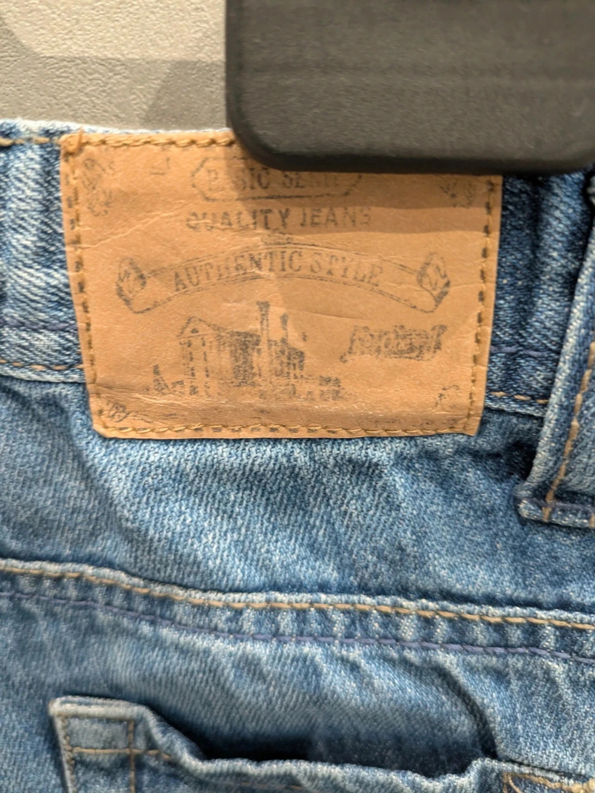 Short jeans taille 3/4 ans – photo 3